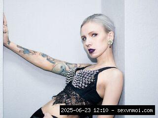 Live Mature Nudes, Tatoo, High Heel, Shaved, Long Nails, Asmr, Sph, Joi, Snapshot, Footsex, Vi.