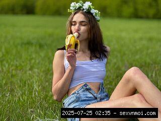 AnnaWell is a playful college coed who wants to make your most naughty fant