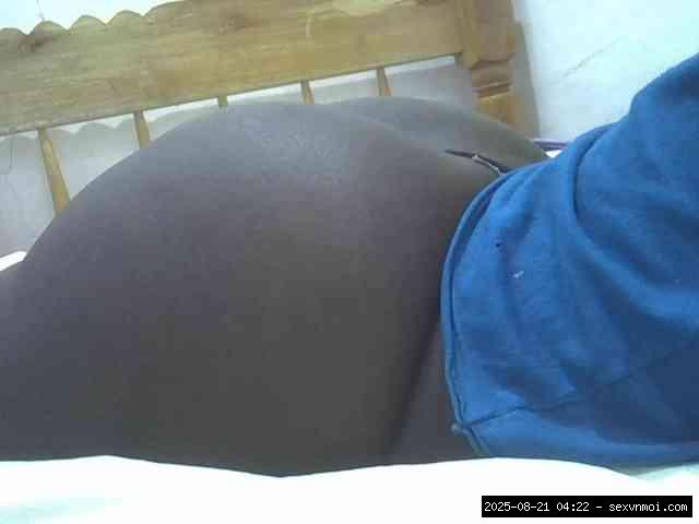 Precum Licking, Shaved Ebony, Shaved Babes, Group Chat For 40 Tokens, Full Privates For 30 .