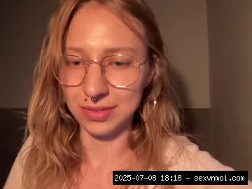 Nude Gorl, Glasses, Blonde, Shy, New, Nonude.